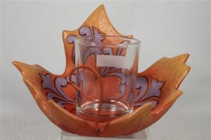 Maple Leaf Votive
                            Candleholder