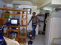 tn_3_house_sweety.JPG (200x150; 11105 bytes)