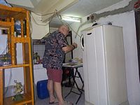 tn_3_me_house3.JPG (200x150; 9325 bytes)