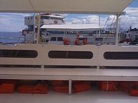tn_8_boat2.JPG (200x150; 8232 bytes)