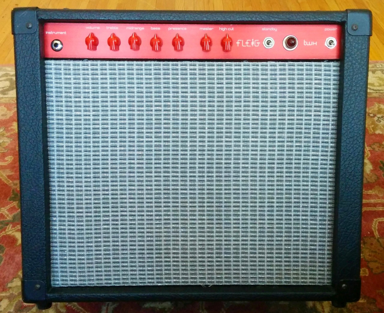 Jon's 6V6 Trainwreck Express in recycled combo
cabinet