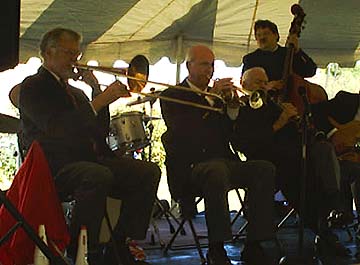 Image: Photo of band