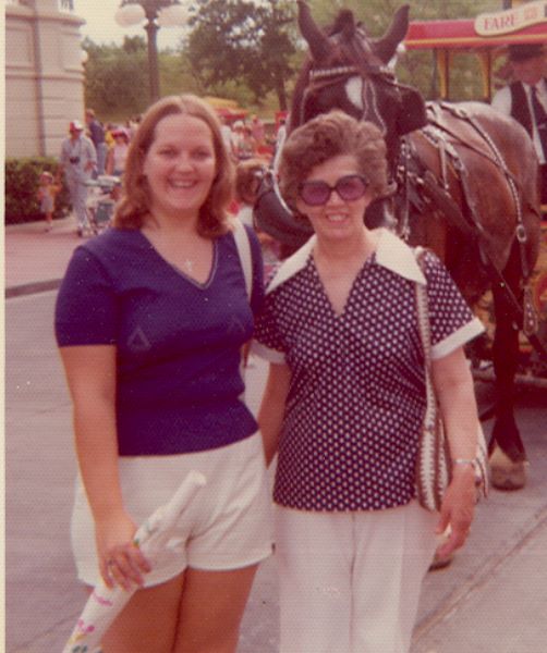 ../Images/cathy&agnes.jpg