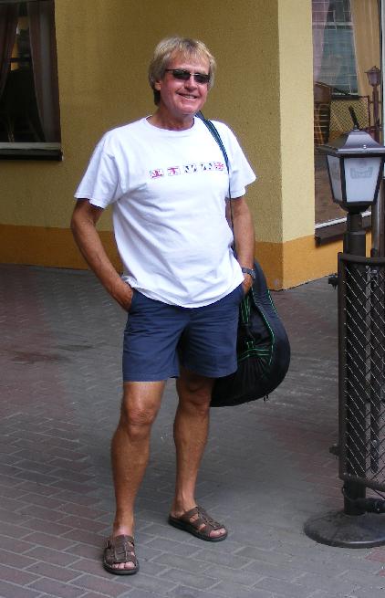 Me_in_Torun001.JPG (42363 bytes)