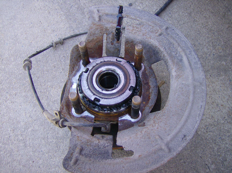 How to grease 2004 ford f-250 front axle needle bearings #2