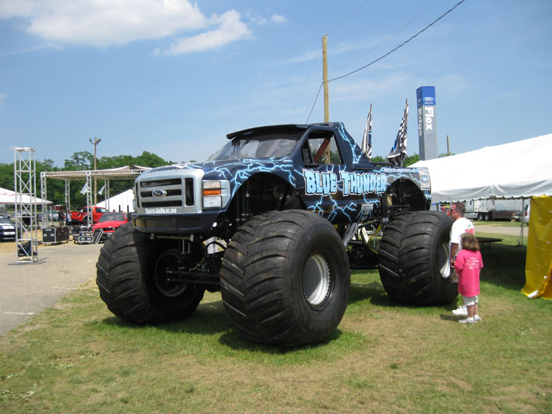 Ford blue thunder monster truck #7